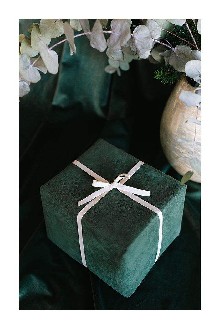 Green Gift Poster